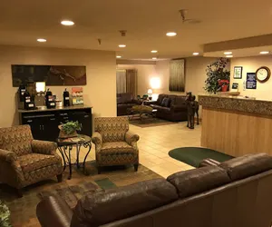Photo 5 - Monument Inn & Suites