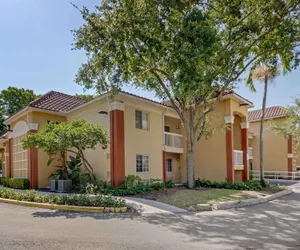 Photo 2 - Extended Stay America Suites Miami Airport Doral