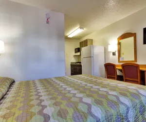 Photo 4 - Studio 6 Dallas, TX - Garland - Northeast