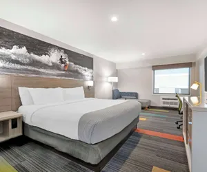 Photo 5 - Best Western Oceanfront