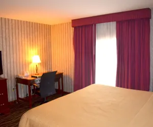 Photo 3 - Quality inn & Suites Cincinnati I-275