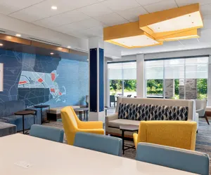 Photo 4 - Holiday Inn Express & Suites Pittsfield - Berkshires by IHG
