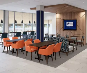 Photo 2 - Holiday Inn Express & Suites Pittsfield - Berkshires by IHG