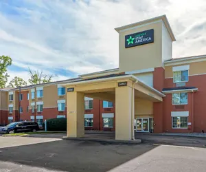 Photo 2 - Extended Stay America Suites Cleveland Airport North Olmsted