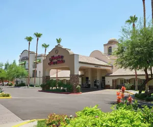 Photo 2 - Hampton Inn & Suites Phoenix/Scottsdale
