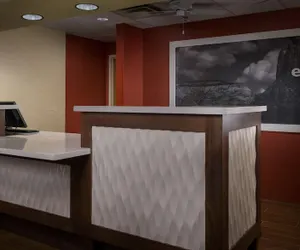 Photo 4 - Hampton Inn & Suites Phoenix/Scottsdale