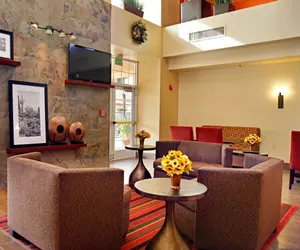 Photo 3 - Hampton Inn & Suites Phoenix/Scottsdale