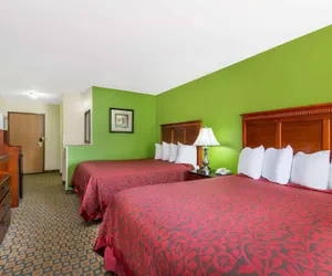 Photo 4 - Days Inn & Suites by Wyndham Wichita