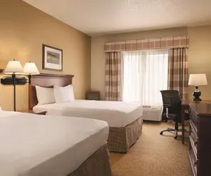 Photo 2 - Country Inn & Suites by Radisson, Mankato Hotel and Conference Center, MN