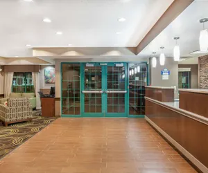 Photo 3 - Days Inn by Wyndham Brewerton/ Syracuse near Oneida Lake