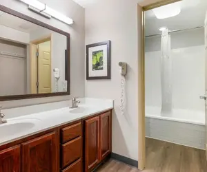 Photo 4 - Extended Stay America Suites Indianapolis Airport W Southern