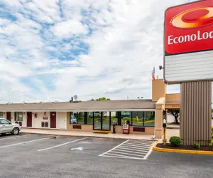 Photo 2 - Econo Lodge Frederick I-70