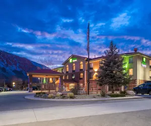 Photo 2 - Holiday Inn Express Glenwood Springs, an IHG Hotel