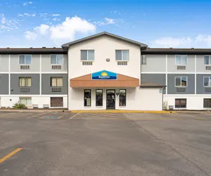 Photo 2 - Days Inn by Wyndham Omaha/West Dodge