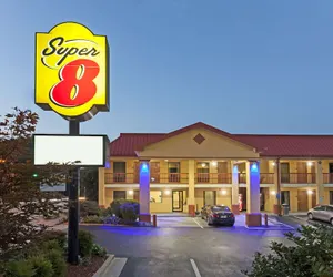 Photo 2 - Super 8 by Wyndham Decatur/Dntn/Atlanta Area