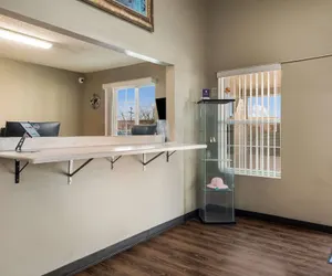 Photo 4 - Econo Lodge San Antonio near SeaWorld - Medical Center