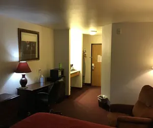 Photo 4 - Super 8 by Wyndham Rexburg