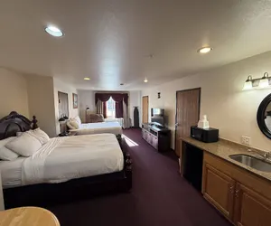 Photo 2 - Super 8 by Wyndham Rexburg