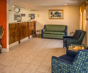 Photo 3 - Super 8 by Wyndham Prestonsburg