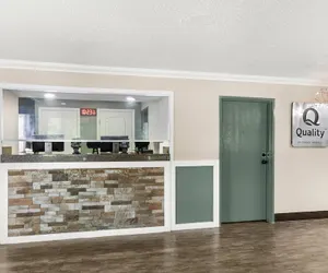 Photo 3 - Quality Inn Atlanta Airport - Central