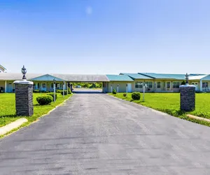 Photo 2 - Country Hearth Inn & Suites By OYO Sturgis