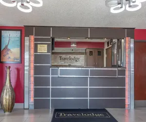 Photo 3 - Travelodge by Wyndham Muskegon