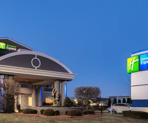 Photo 2 - Holiday Inn Express Branford-New Haven, an IHG Hotel