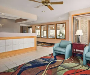 Photo 3 - Baymont by Wyndham Logan