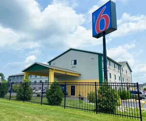 Photo 2 - Motel 6 Lancaster, PA