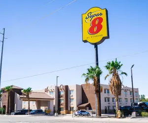 Photo 2 - Super 8 by Wyndham Yuma