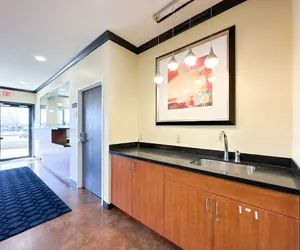 Photo 3 - Blaine Town Inn & Suites