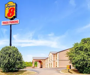 Photo 2 - Super 8 by Wyndham Forrest City AR