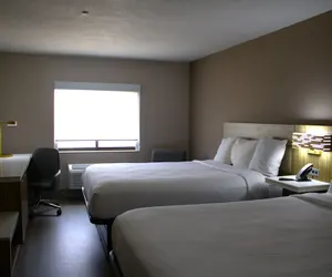 Photo 2 - Baymont Inn & Suites by Wyndham San Marcos Outlet Malls