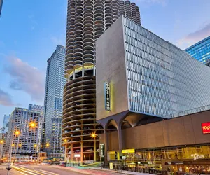 Photo 2 - Hotel Chicago Downtown, Autograph Collection by Marriott