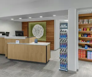 Photo 3 - Fairfield Inn & Suites by Marriott San Francisco San Carlos