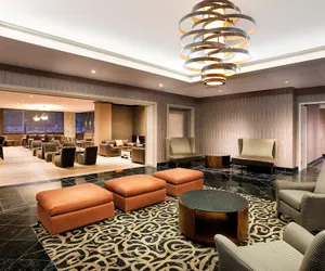 Photo 2 - DoubleTree by Hilton Hotel & Suites Jersey City