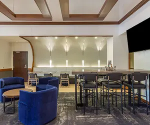 Photo 4 - Hyatt Place Phoenix -North