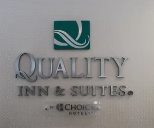 Photo 3 - Quality Inn & Suites Fresno Northwest