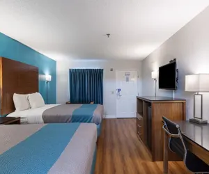 Photo 3 - Motel 6 Albany, GA