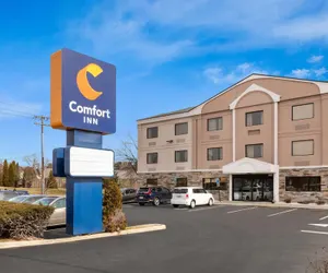 Photo 2 - Comfort Inn Bordentown near NJ Turnpike