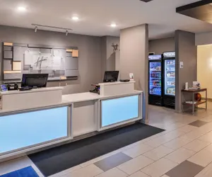 Photo 5 - Holiday Inn Express & Suites Sioux Falls At Empire Mall by IHG