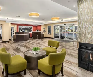 Photo 3 - Hampton Inn & Suites Seattle-North/Lynnwood