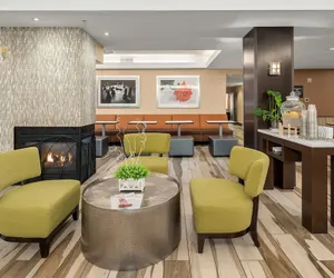 Photo 4 - Hampton Inn & Suites Seattle-North/Lynnwood