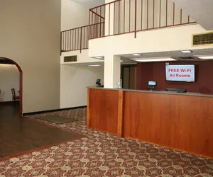 Photo 5 - Red Roof Inn & Suites Cave City