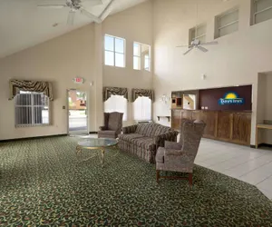 Photo 4 - Days Inn by Wyndham Alma