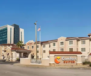 Photo 2 - Comfort Suites Downtown