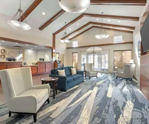 Photo 5 - Comfort Suites Downtown