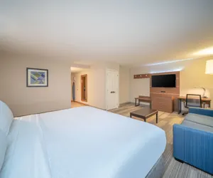 Photo 3 - Holiday Inn Express Prince Frederick by IHG