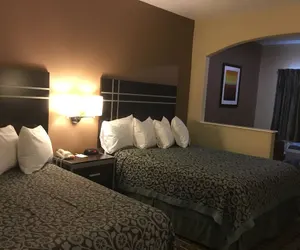 Photo 5 - Days Inn & Suites by Wyndham Houston North/Spring