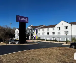 Photo 2 - Spark by Hilton Macon North
